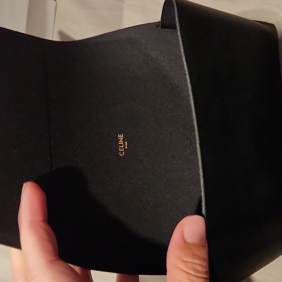 NWT CELINE CL40141U This square Celine sunglass is havana and gold frame. - Picture 5 of 12